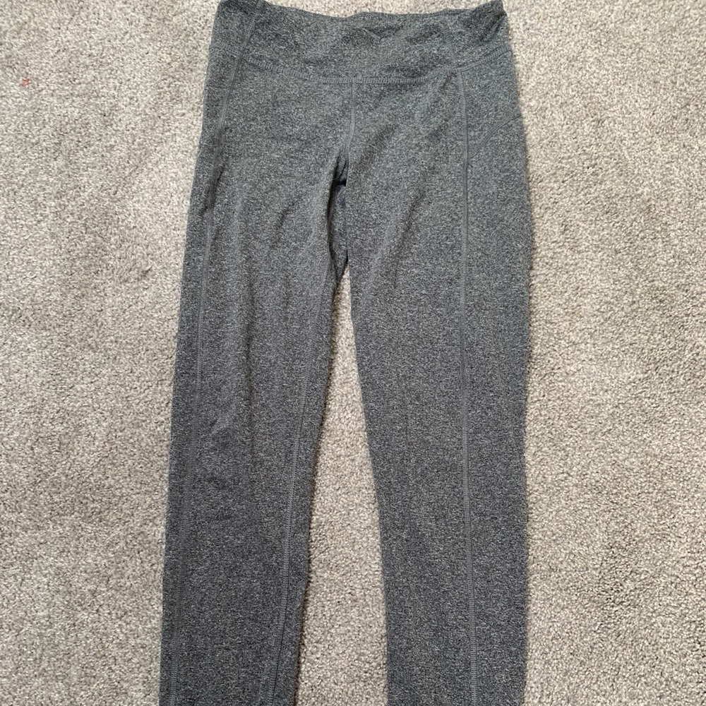 Aeropostale leggings with cinched butt